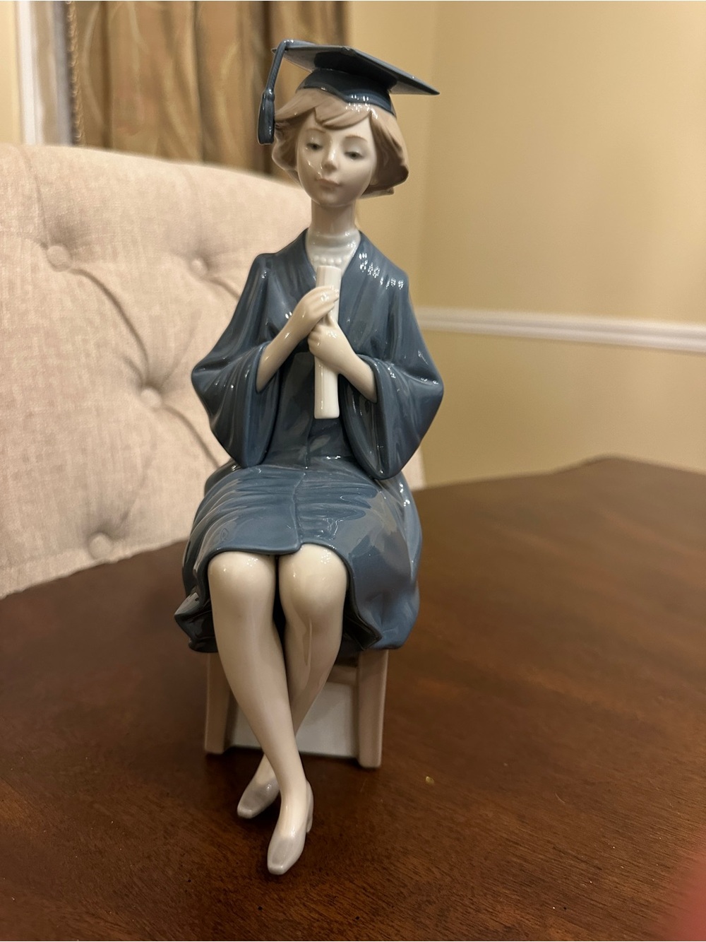 Vintage Lladró Graduate Figurine #5199 Hand Made in Spain Porcelain